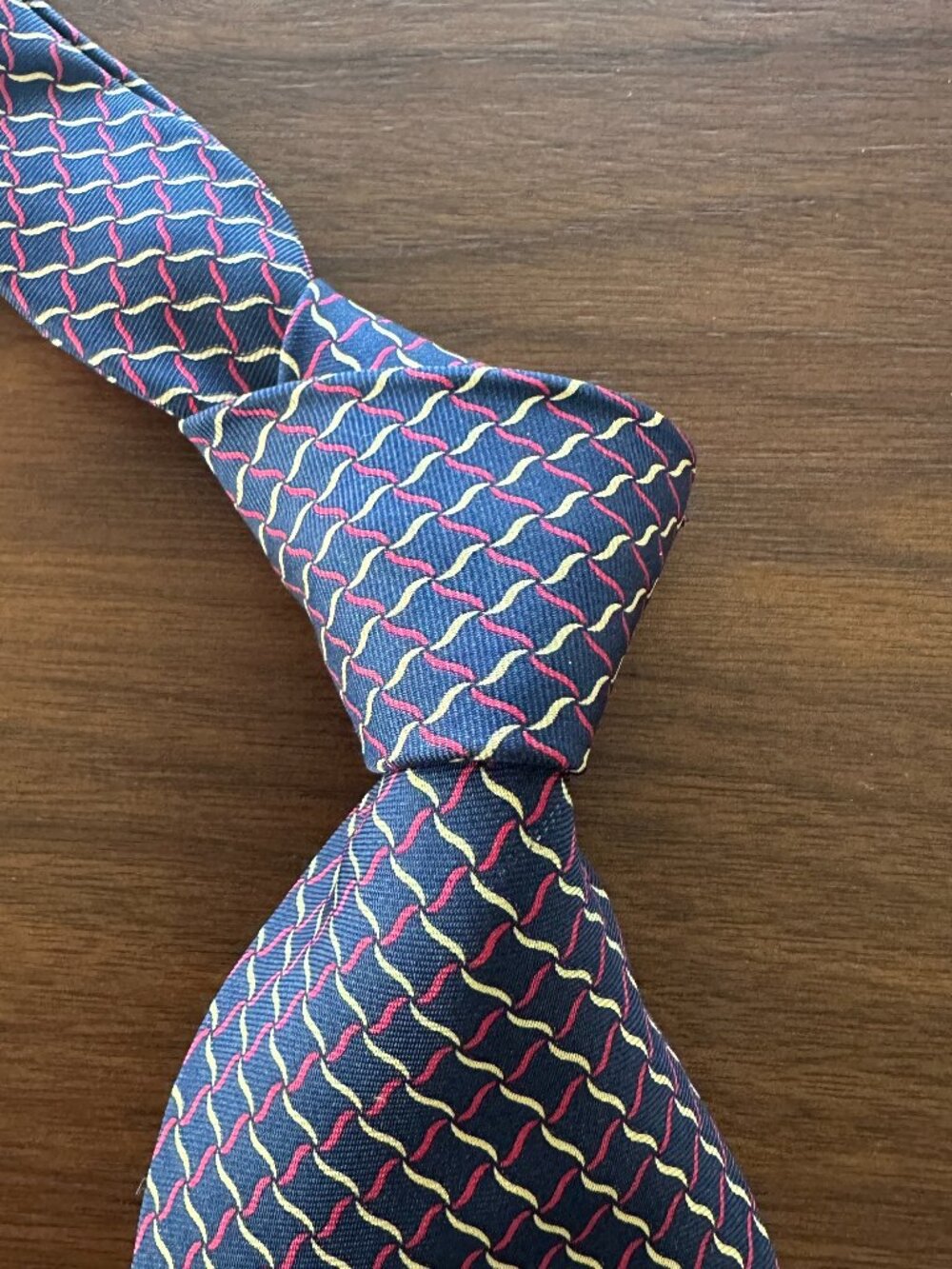 Burberrys of London Vintage Navy Red Gold Silk Tie
